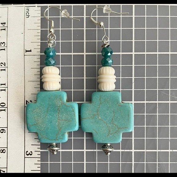 𝅺STERLING Silver Earrings Howlite Boho Cross Hand-Carved Crystals - Picture 4 of 5
